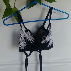 O'Neill crisscrossed back bikini top